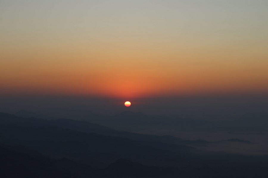 आजदेखि वर्ष २०८० प्रारम्भ, शुभकामना आदनप्रदान गरी नयाँ वर्ष मनाइँदै