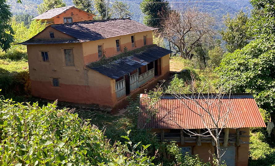 बागलुङमा थपिँदैछ विकास, तर रित्तिँदैछ बस्ती