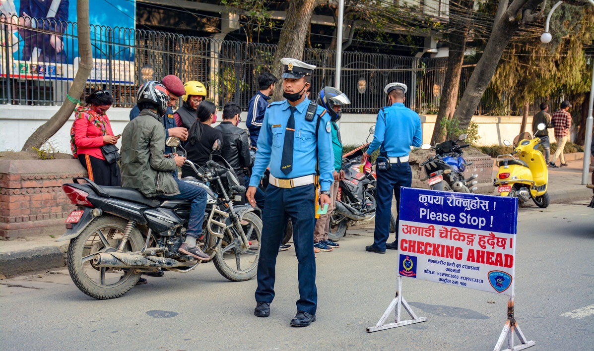 उपत्यकामा ट्राफिक जरिवना ‘क्यूआर कोड’ मार्फत तिर्न सकिने