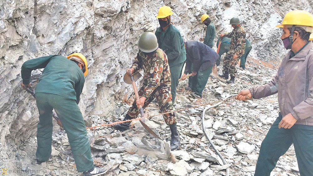 नेपाली सेनाले निर्माण गर्‍यो १४११ किलोमिटर सडक ट्रयाक