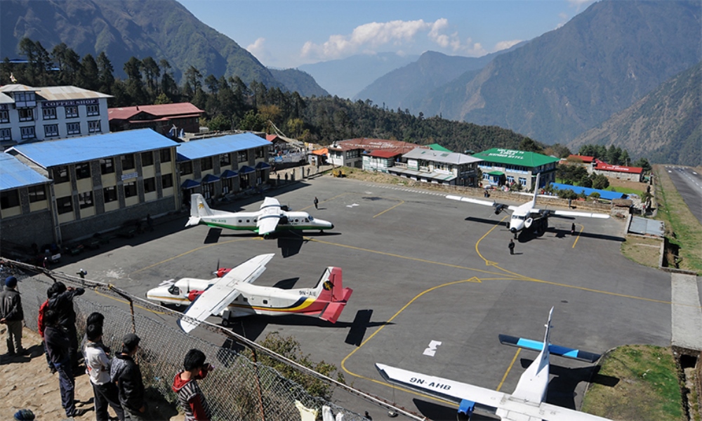 Lukla airport solu