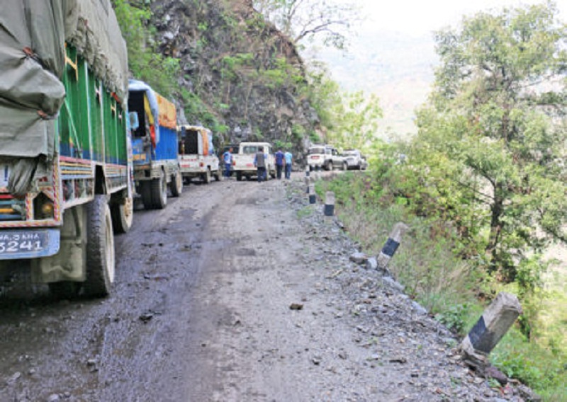 पहिराका कारण महाकाली राजमार्ग अवरुद्ध